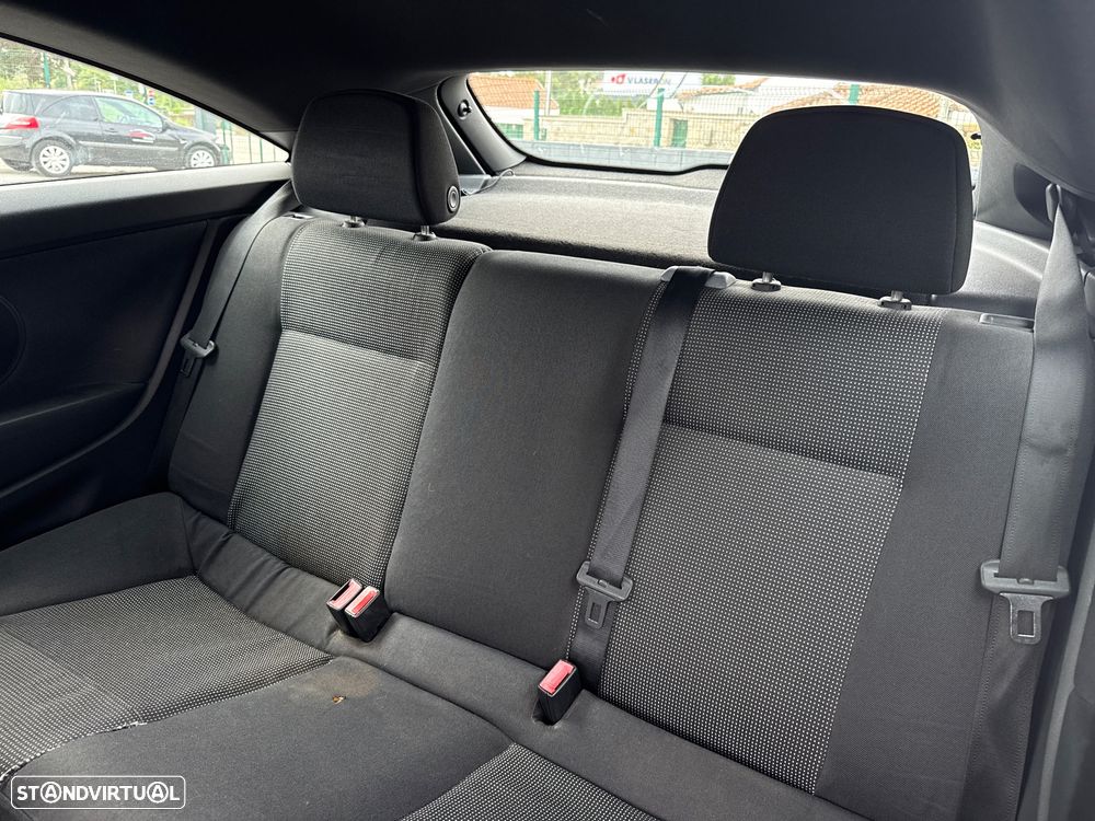 Opel Astra GTC 1.3 CDTI - 12