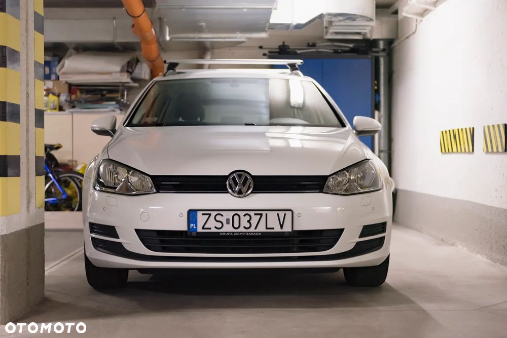 Volkswagen Golf - 38