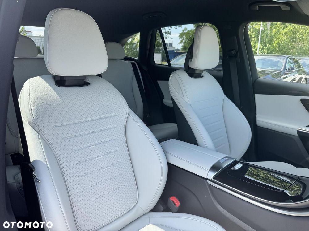 Mercedes-Benz GLC 220 d mHEV 4-Matic AMG Line - 13