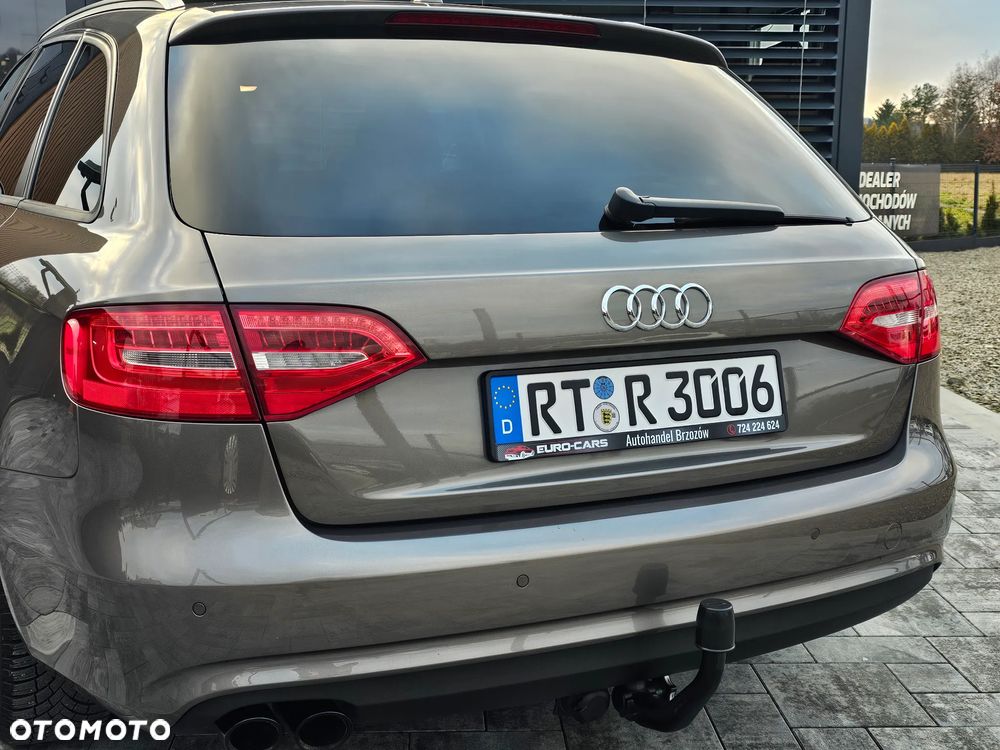 Audi A4 Avant 2.0 TDI DPF multitronic S line Sportpaket - 33