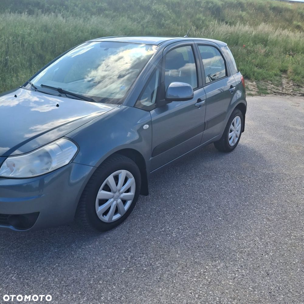 Suzuki SX4 1.6 GLX / Comfort - 8