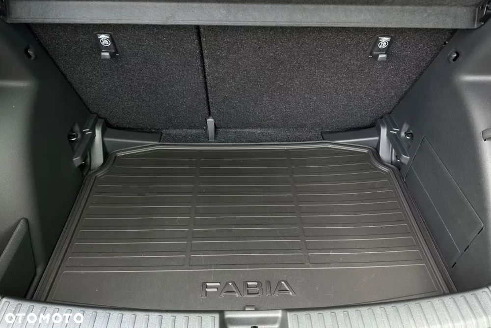 Skoda Fabia 1.0 Essence - 29