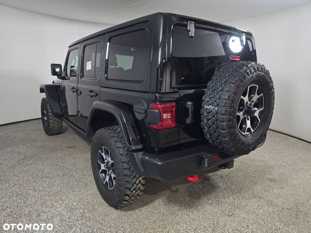 Jeep Wrangler - 2