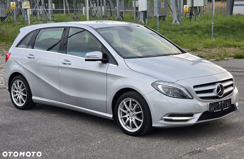 Mercedes-Benz Klasa B 180 (BlueEFFICIENCY) - 37