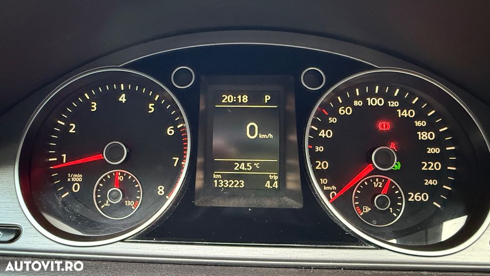 Volkswagen Passat - 8