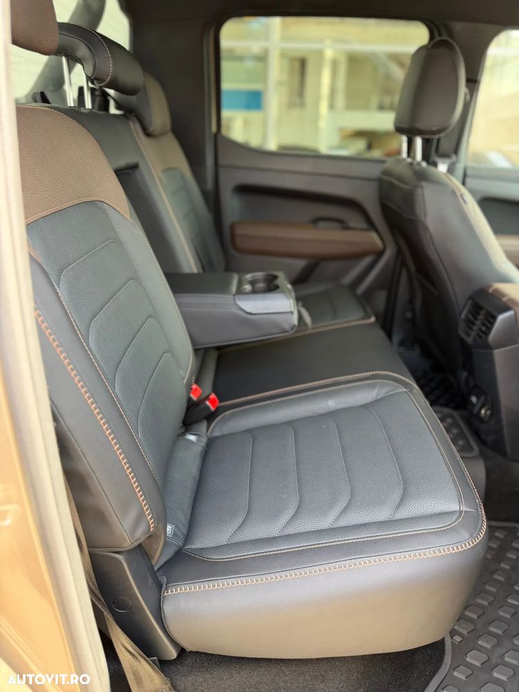 Volkswagen Amarok - 30