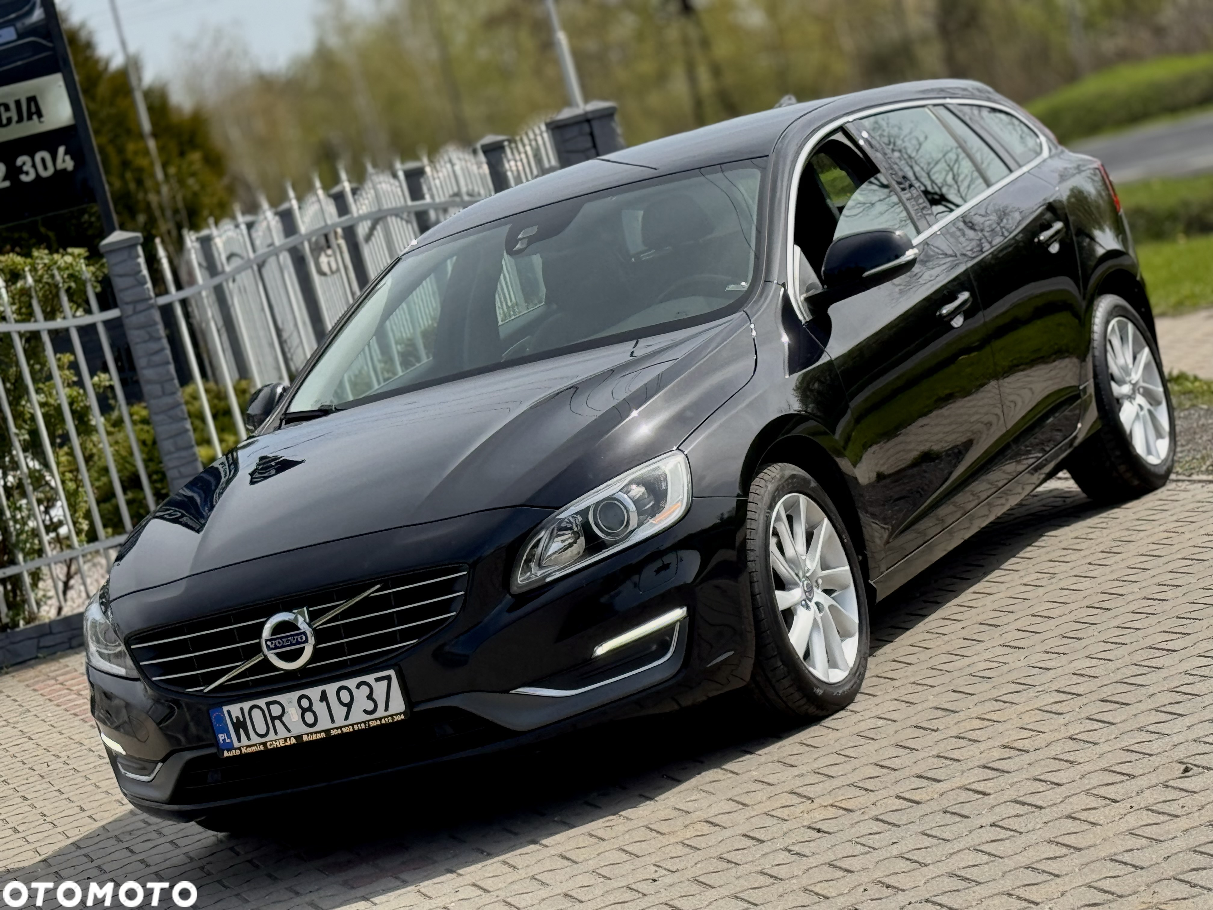 Volvo V60 D4 Drive-E Momentum - 27