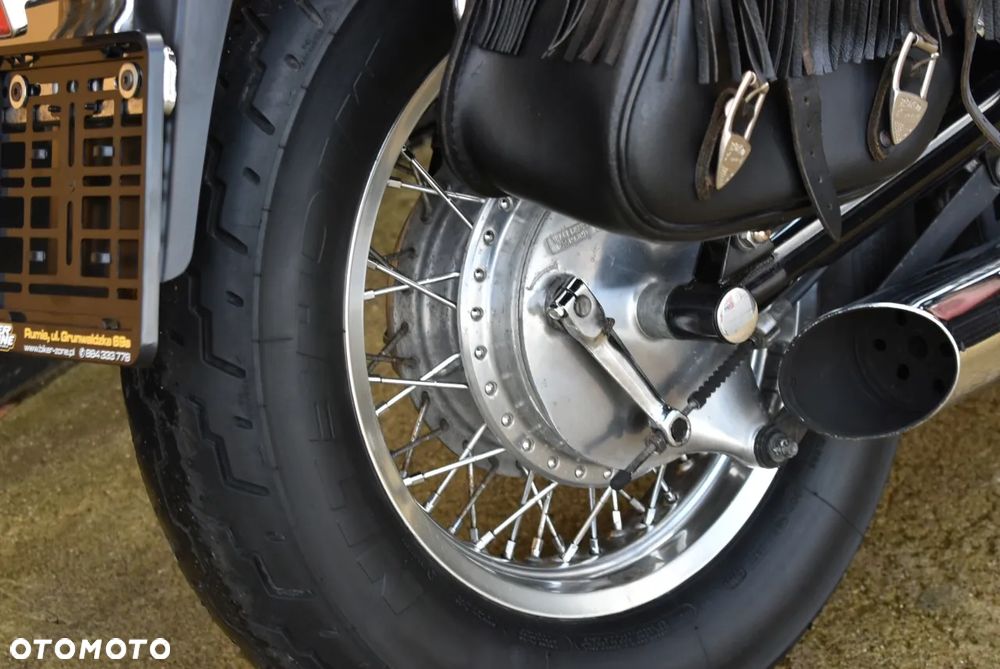Suzuki Intruder - 31