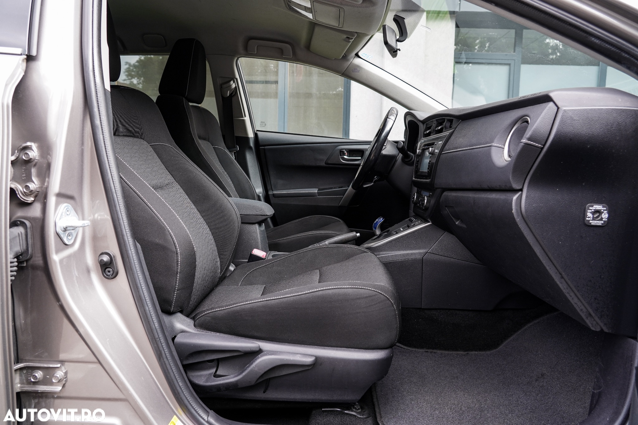 Toyota Auris 1.8 L VVT-i Hybrid Sol - 15