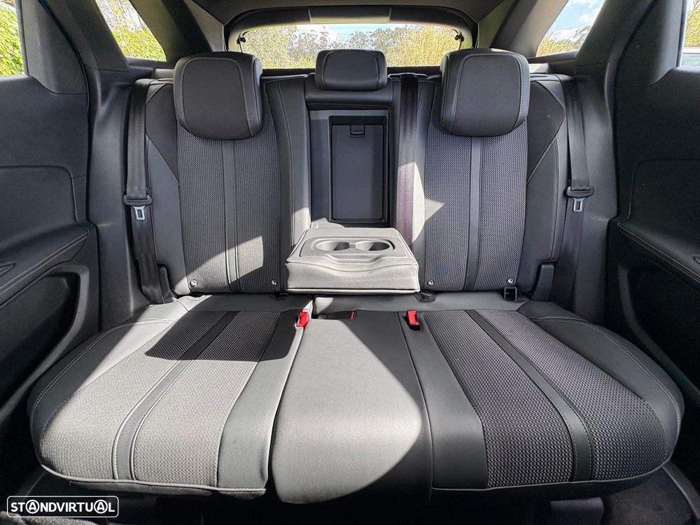 Peugeot 3008 BlueHDi 130 Stop & Start EAT8 GT Pack - 27