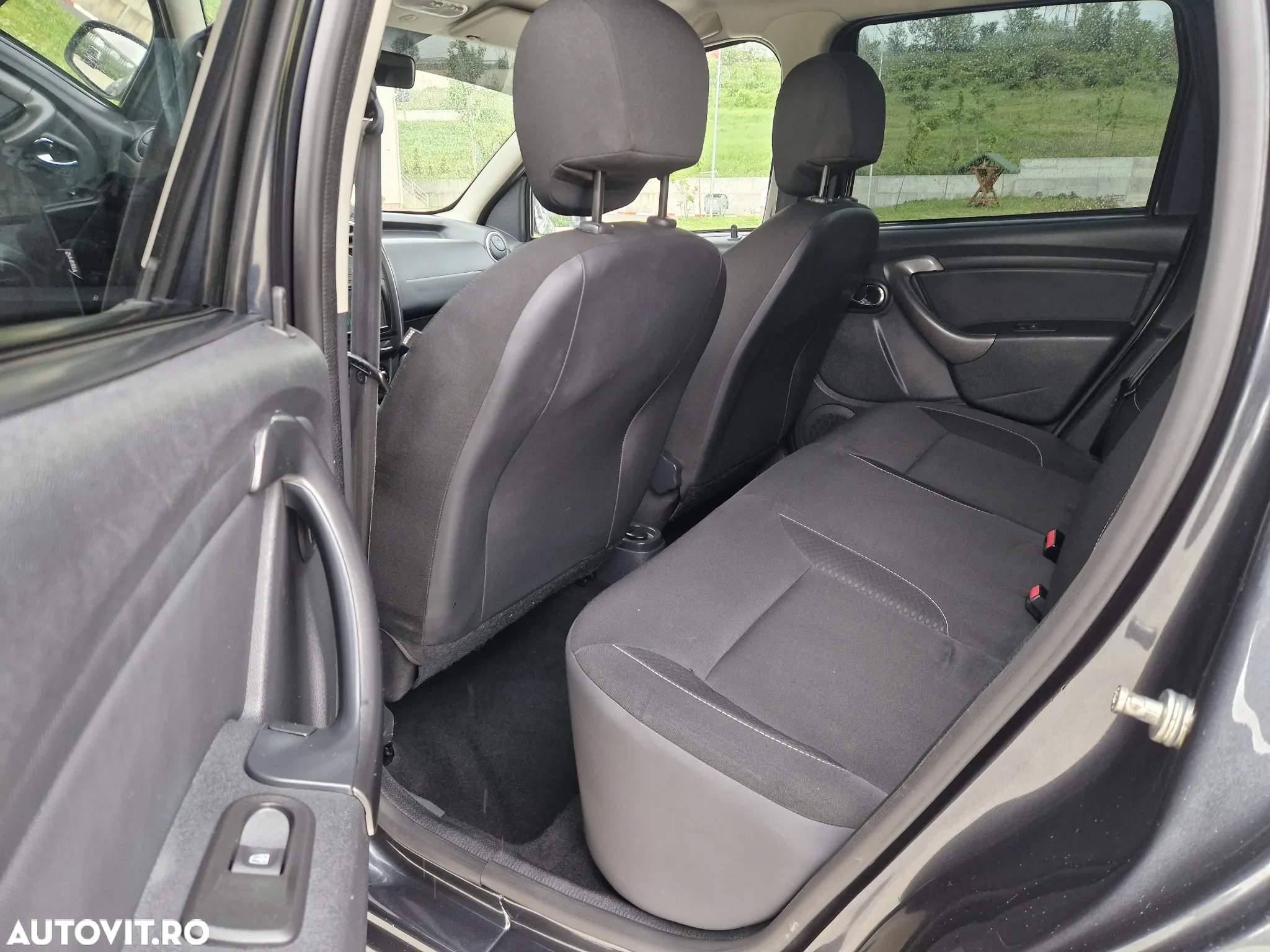 Dacia Duster 1.5 dCi 4x2 Laureate - 17