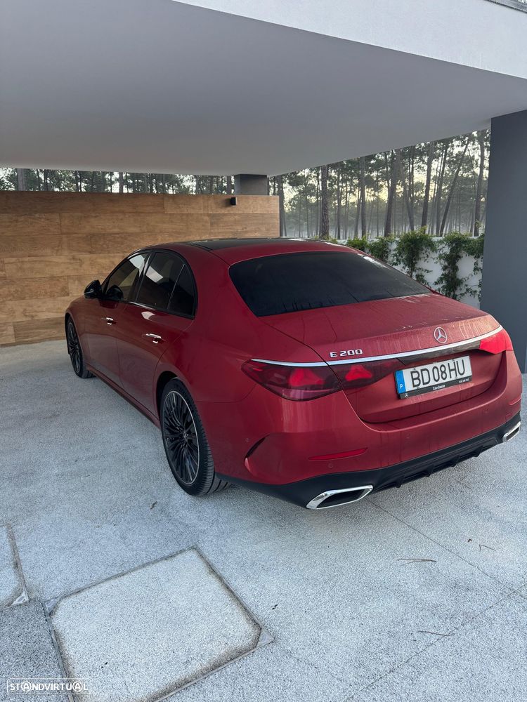 Mercedes-Benz E 200 Standard - 2