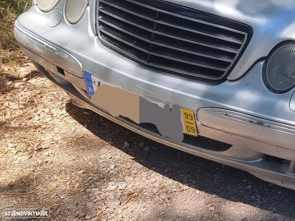 Mercedes-Benz E 220 - 21