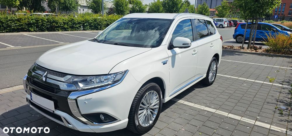 Mitsubishi Outlander Intense + - 39