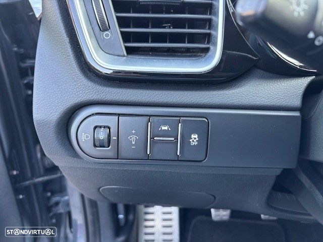 Kia Ceed 1.6 CRDi TX - 23
