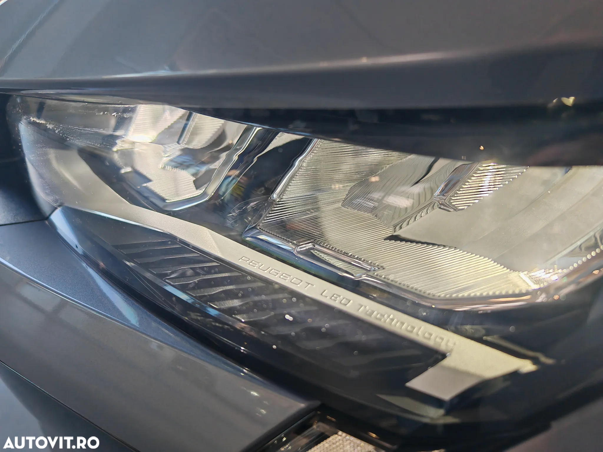 Peugeot 408 1.2L PureTech 130 S&S EAT8 Allure - 17