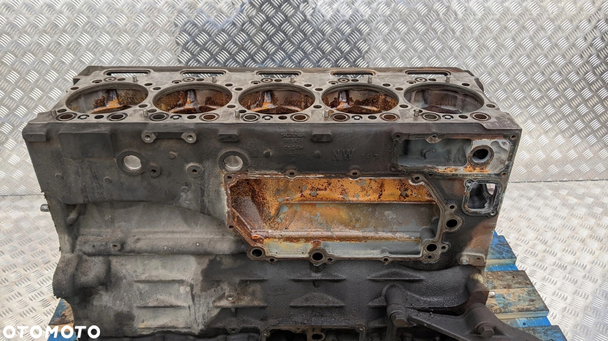 BLOK SILNIKA SCANIA R DC 9 230 270 310 - 3