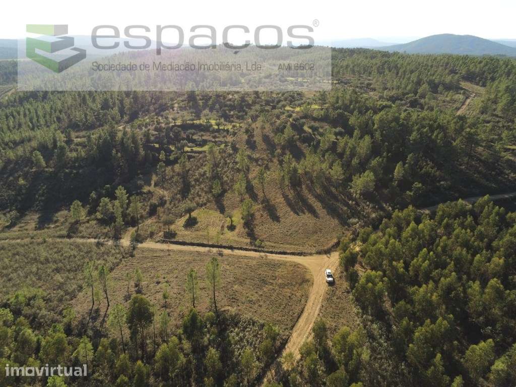 Terreno com vistas deslumbrantes - Grande imagem: 2/19