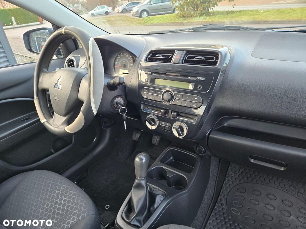 Mitsubishi Space Star - 9