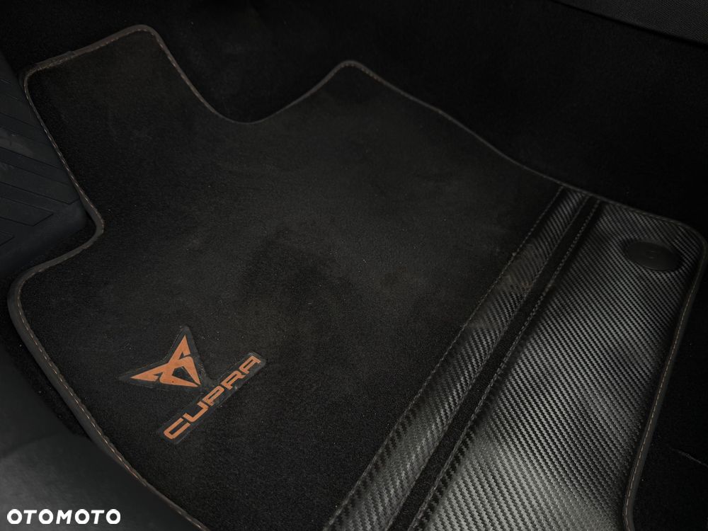 Cupra Formentor 1.4 e-Hybrid DSG Tribe Edition - 30