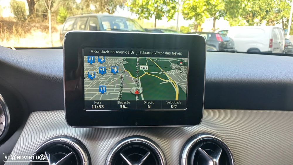 Mercedes-Benz CLA 200 d 7G-DCT Urban — fotografia 7