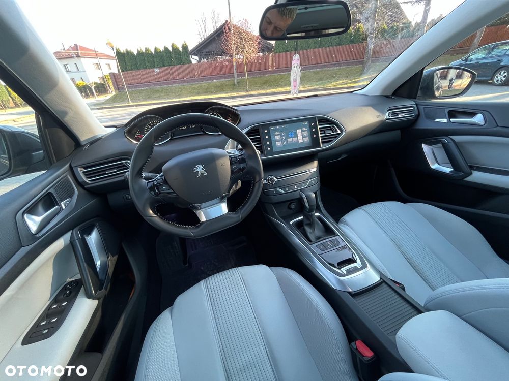 Peugeot 308 1.2 PureTech Allure S&S EAT6 - 37