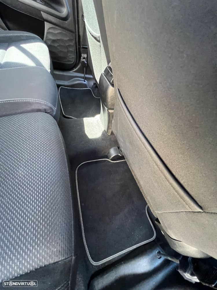 Fiat Tipo Station Wagon 1.3 M-Jet Lounge Tech J17 - 21