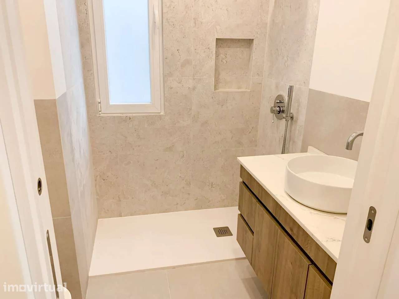 T4 nas Torres de Alfragide | 4 Suítes e 172 m² de Elegância e Conforto - Grande imagem: 3/40