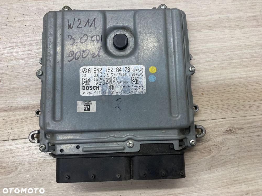 KOMPUTER STEROWNIK SILNIKA ECU MERCEDES W211 A6421508478 0281013721 - 1