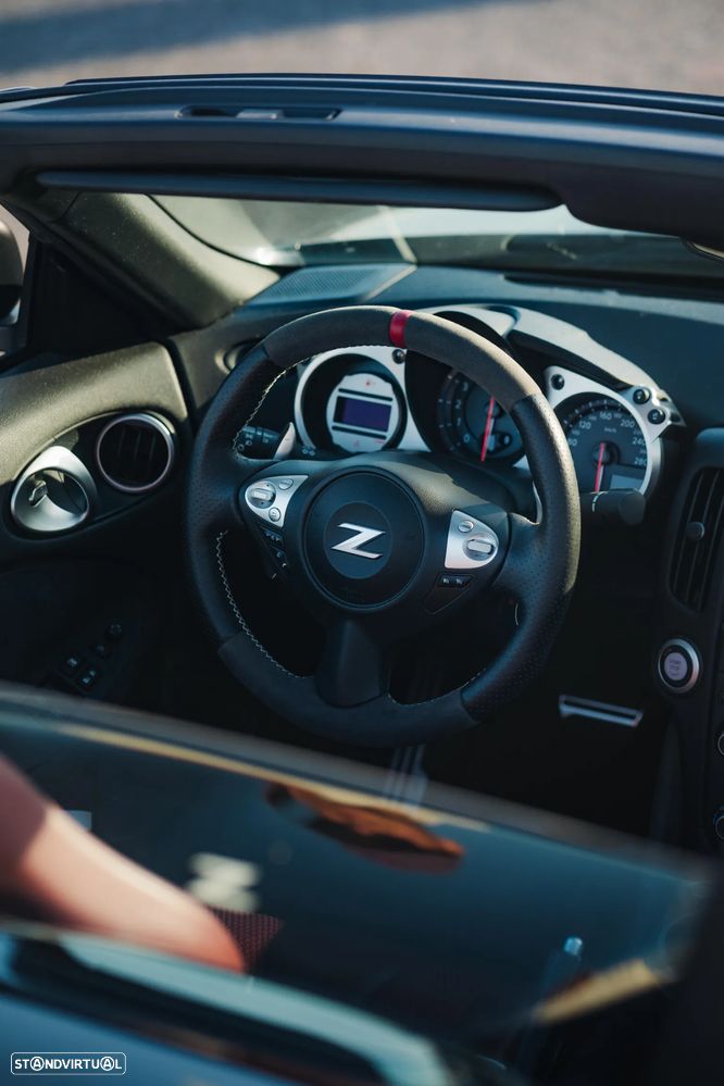 Nissan 370 Z Pack NAV+JA19+AS AT - 9