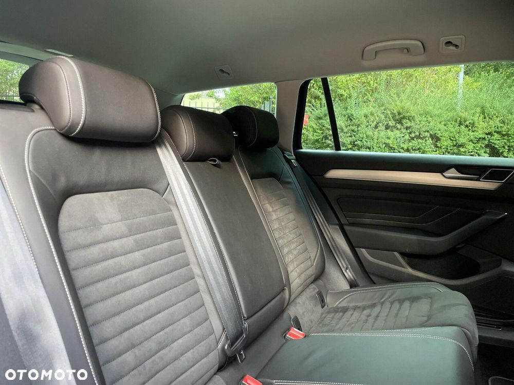 Volkswagen Passat 2.0 TDI Elegance DSG - 30