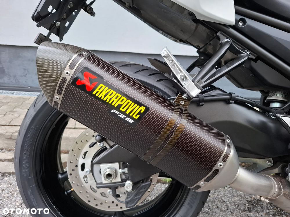 Yamaha FZ8 - 5