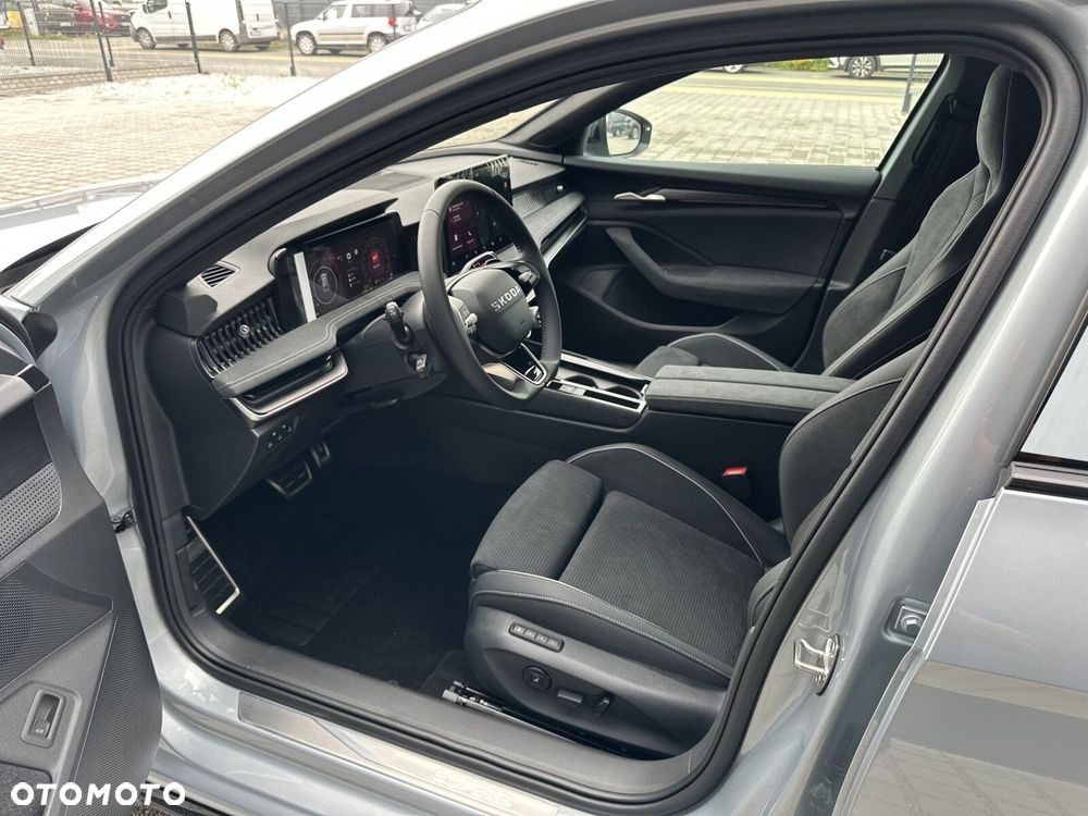 Skoda Superb 2.0 TDI SCR 4x4 Sportline DSG - 28