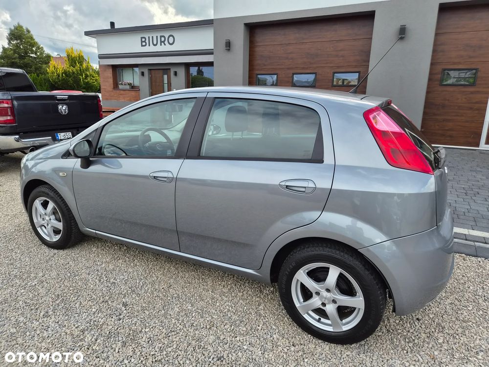 Fiat Grande Punto - 5