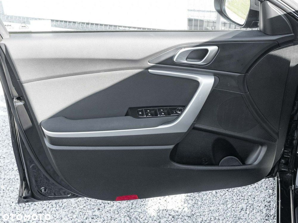 Kia Ceed 1.5 T-GDI M DCT - 12