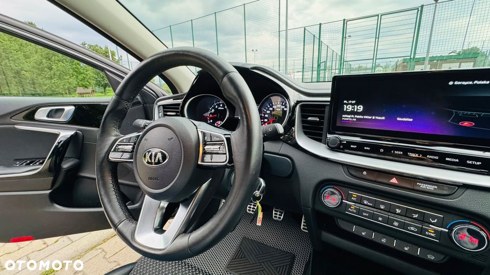 Kia Ceed 1.5 T-GDI Business Line - 18