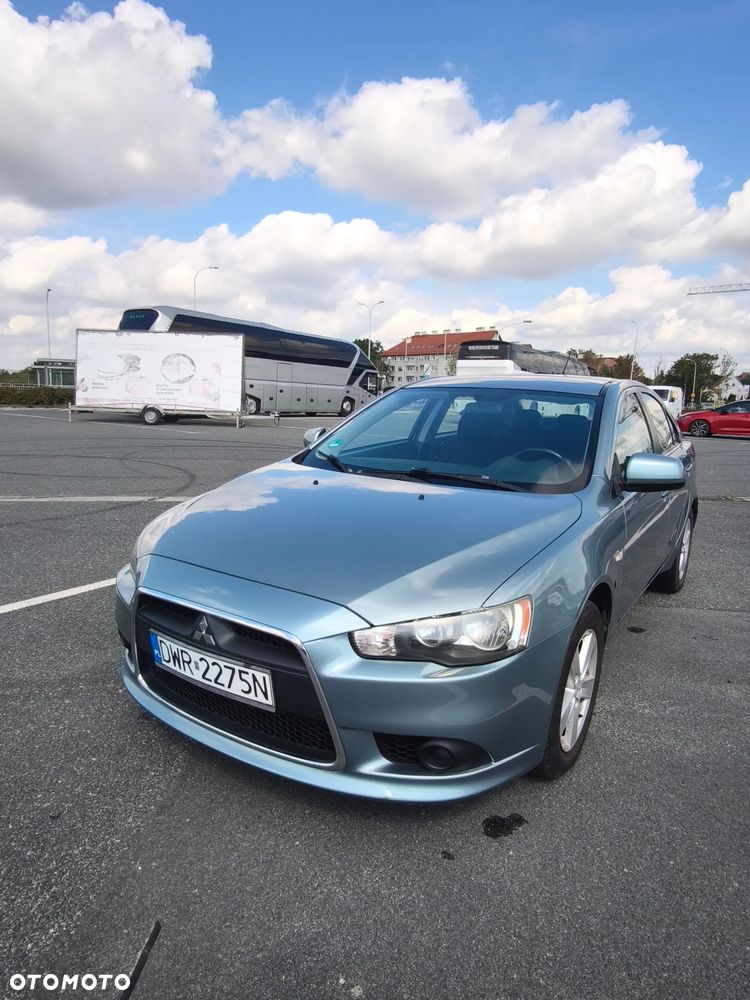 Mitsubishi Lancer 2009 photo 2