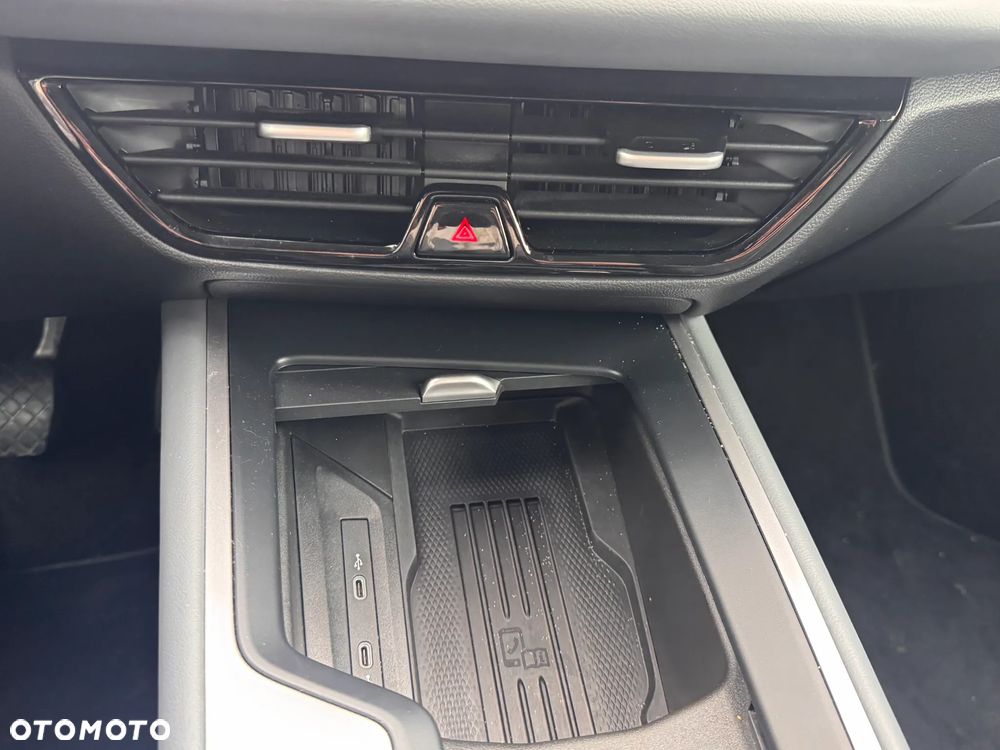 Volkswagen Passat Variant 2.0 TDI SCR Business DSG - 31