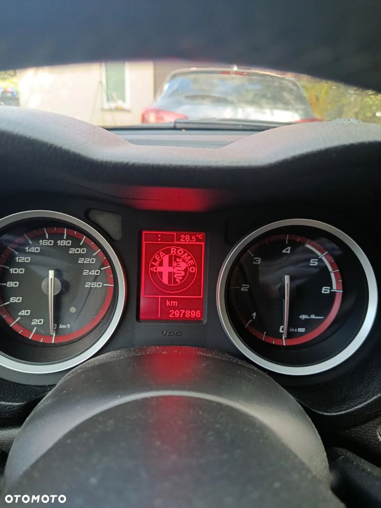 Alfa Romeo 159 2.4JTDM ti - 8
