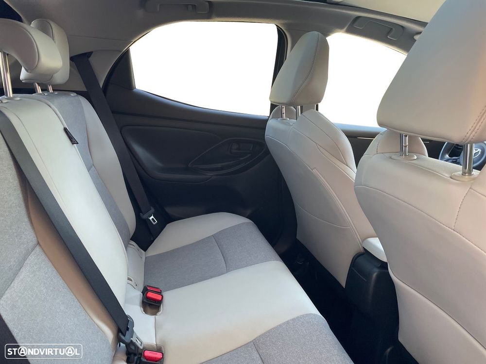 Toyota Yaris - 7