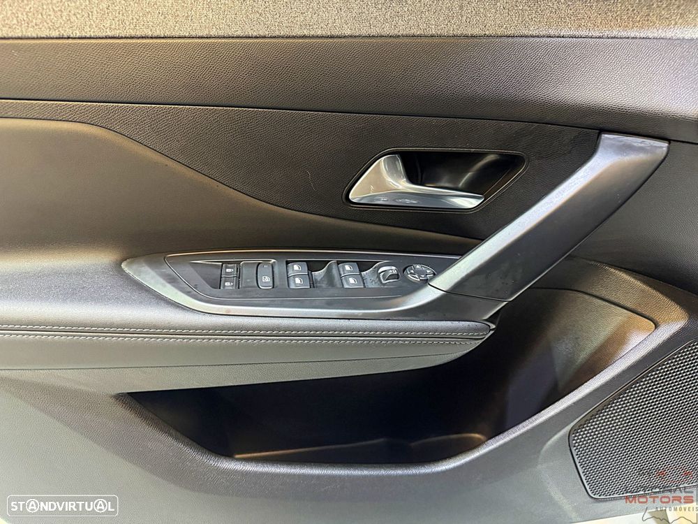Peugeot 308 1.2 PureTech Allure Pack - 18