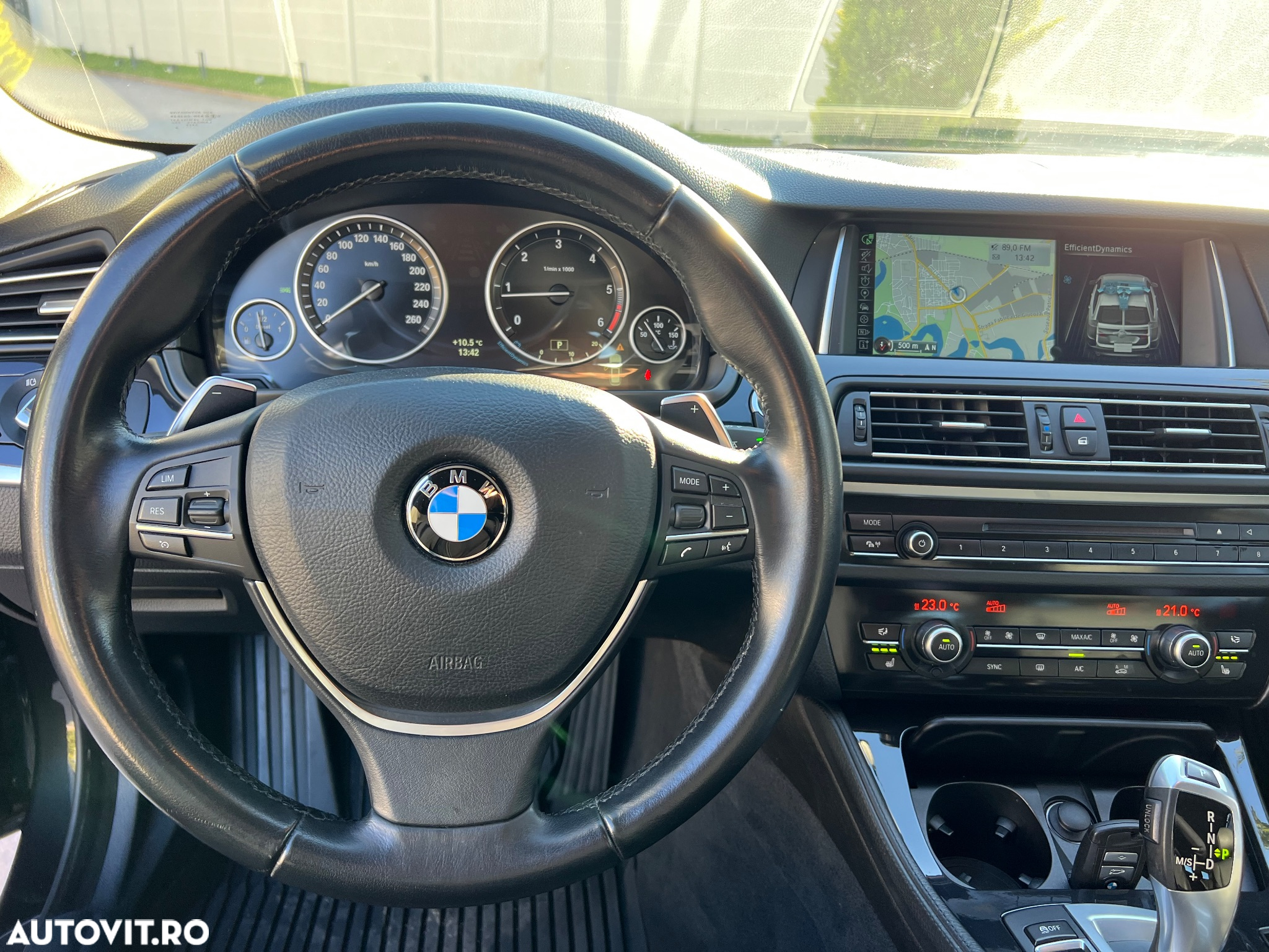 BMW Seria 5 520d xDrive - 17