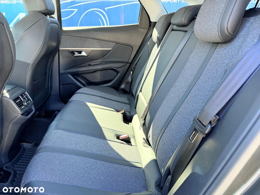 Peugeot 3008 1.2 PureTech GT S&S EAT8 - 17