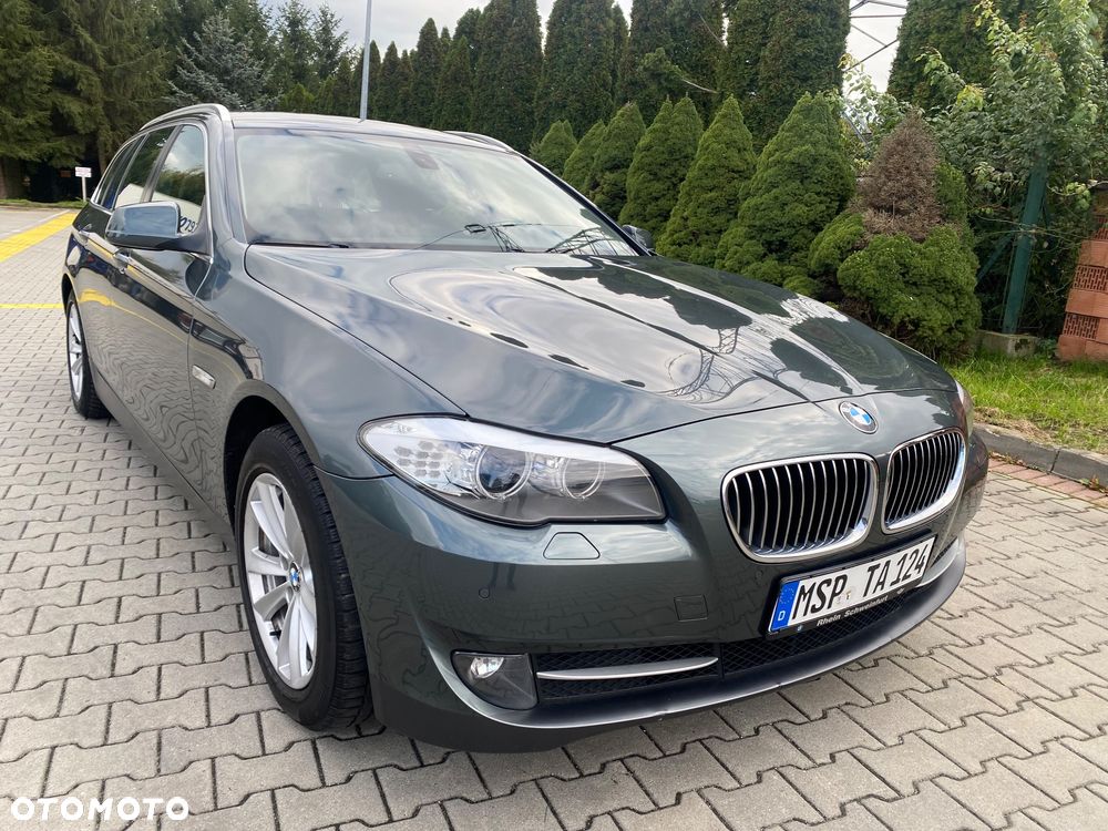 BMW Seria 5 520d Touring - 1