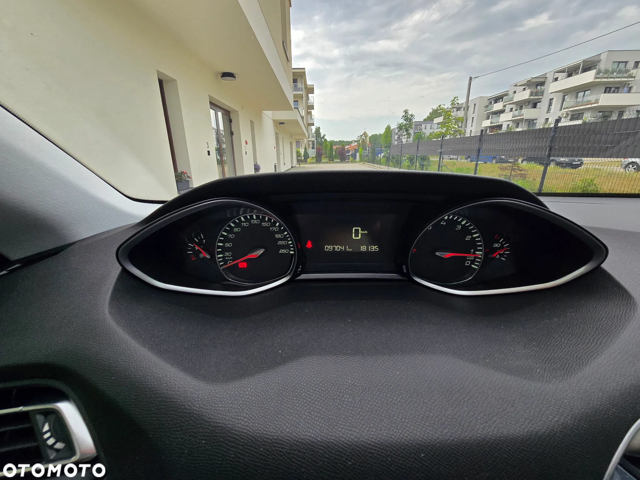 Peugeot 308 1.2 PureTech Allure S&S - 16