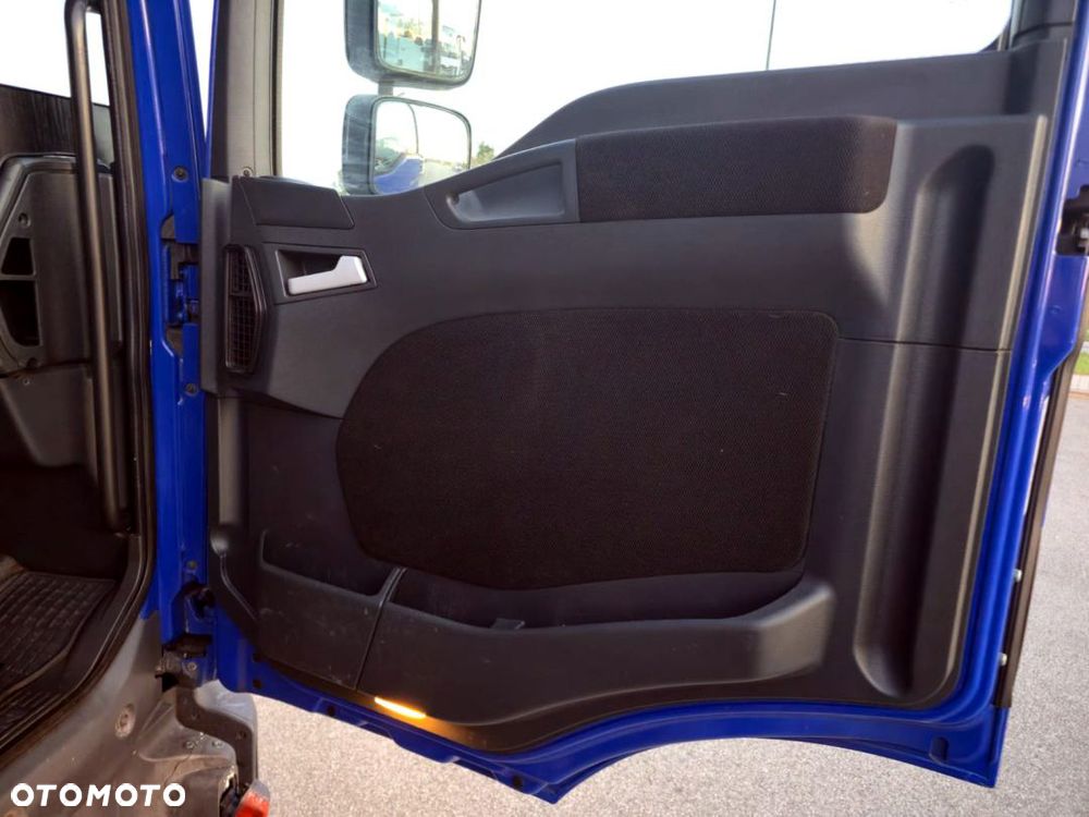 MAN TGL + KONAR JG2 - 38