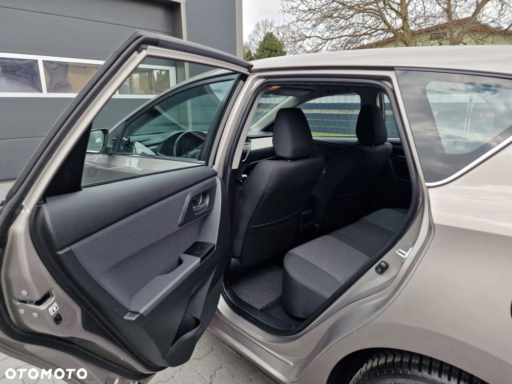 Toyota Auris 1.6 Valvematic Executive - 17