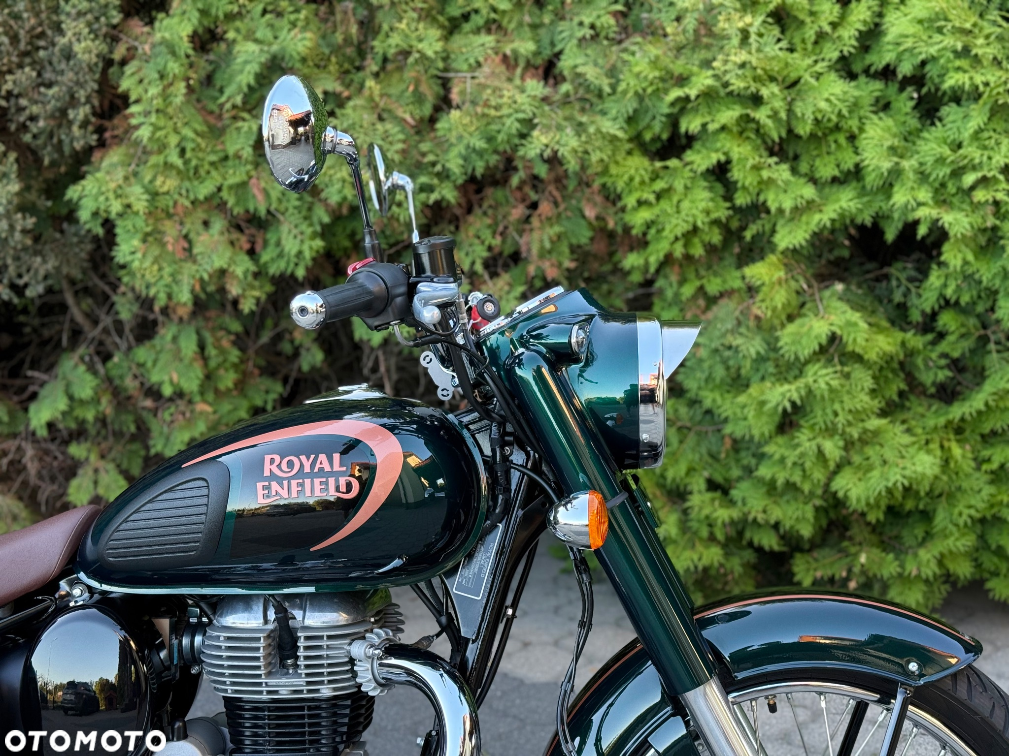 Royal Enfield Classic - 12