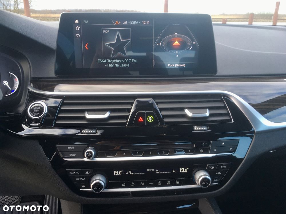 BMW Seria 5 540i GPF xDrive Luxury Line - 22