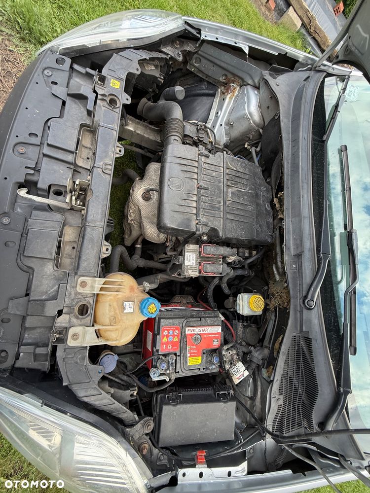 Fiat Grande Punto - 5